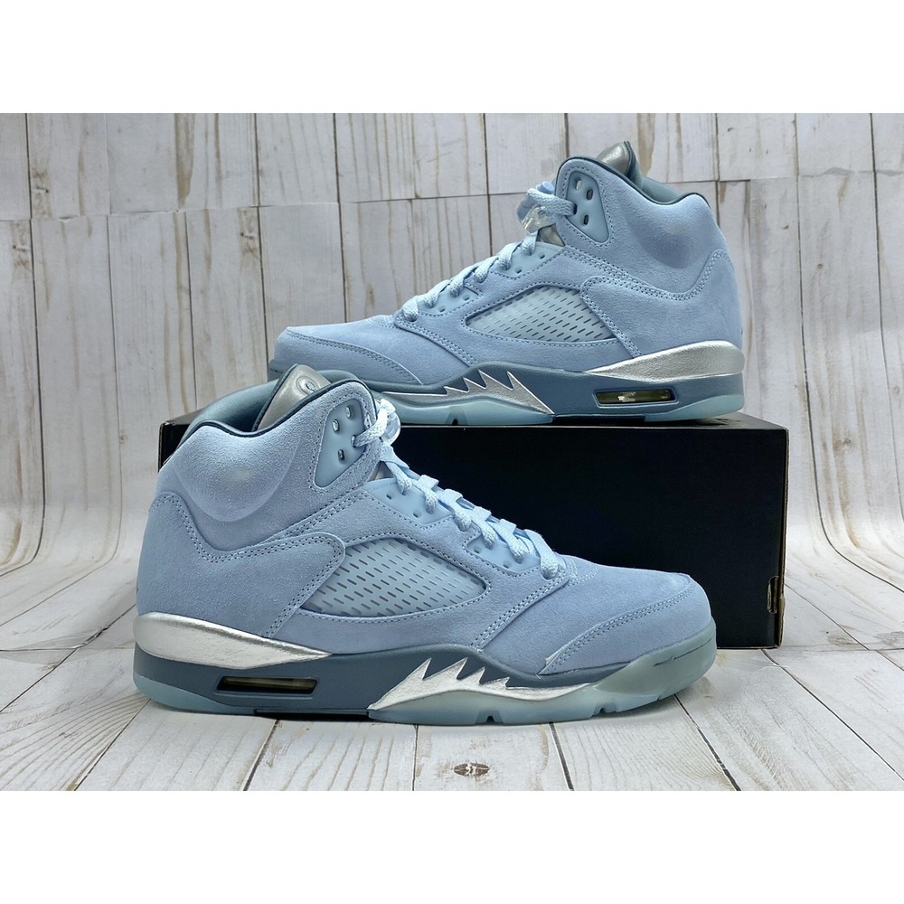 Nike Womens Retro 5 Blue Bird Size 9.5 DD9336 400
